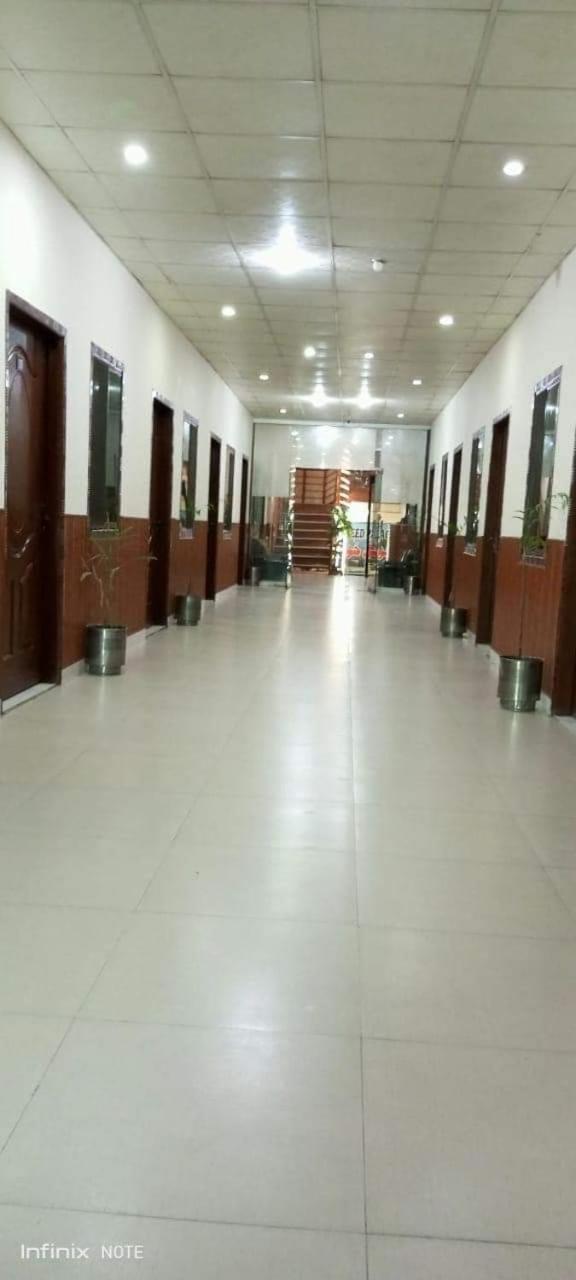 Hotel Khursheed Palace Ραβαλπίντι Εξωτερικό φωτογραφία
