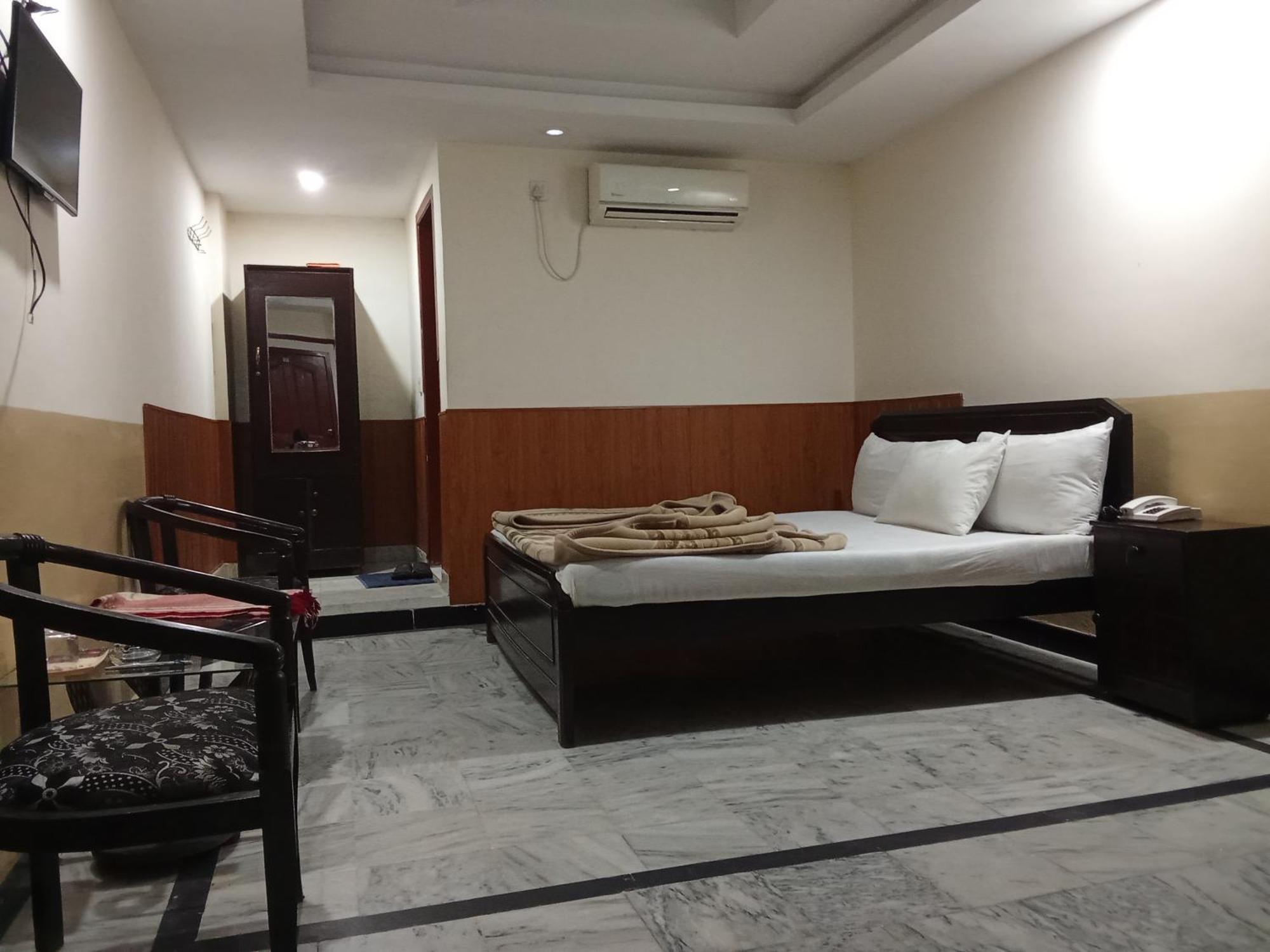 Hotel Khursheed Palace Ραβαλπίντι Εξωτερικό φωτογραφία
